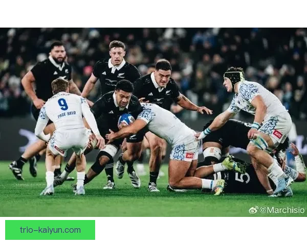 意甲联赛安联主场持续吸引关注，球队状态回暖显著