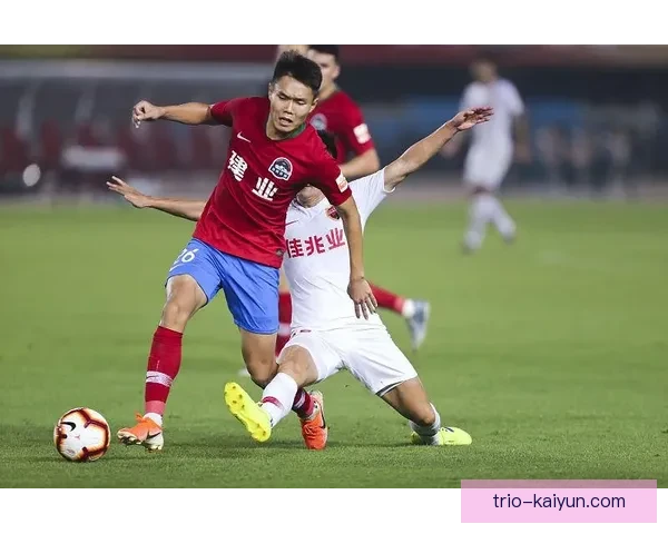 劳塔罗与国米球迷互动频繁，展现球队凝聚力与支持魅力